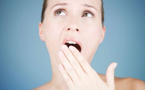 Bọc răng sứ bị hôi miệng - Nguyên nhân và cách khắc phục