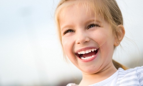 Có nên bọc răng sứ cho trẻ em? Áp dụng trong trường hợp nào