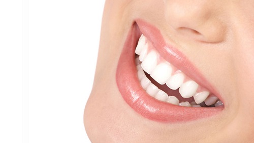 Tẩy trắng răng bằng đèn plasma có hại không? Chuyên gia giải đáp 3