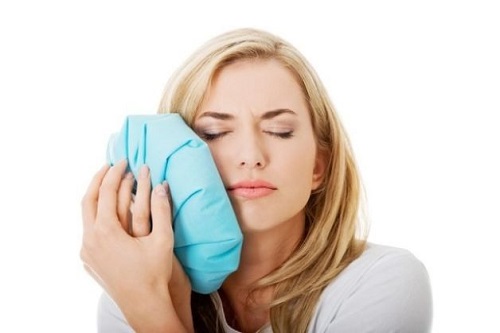 Cắm vít niềng răng bao lâu là được? 3
